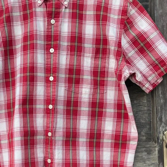 Abercrombie Short Sleeve Button Down Shirt, Red Plaid | L Boys - Picture 7 of 11